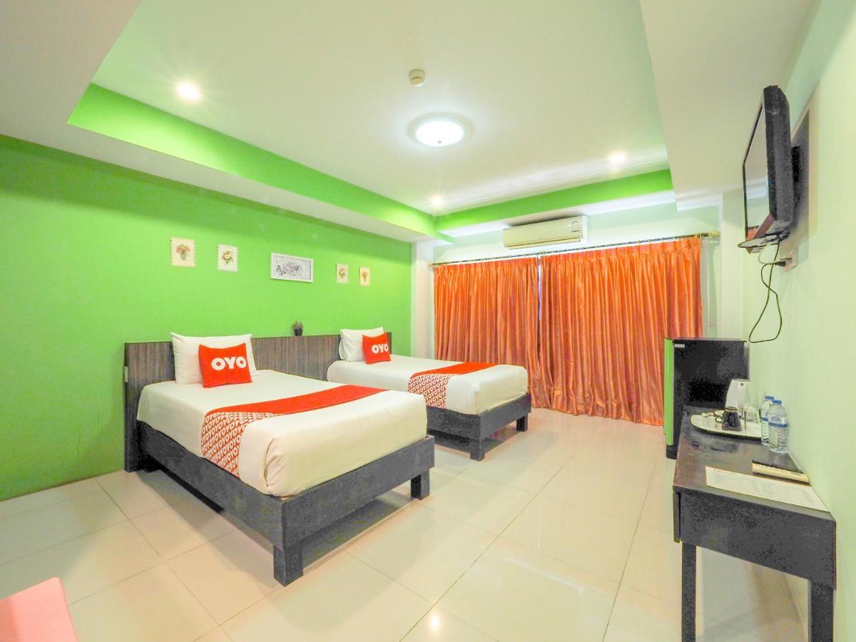 Oyo 75367 Ud Pattaya Hotel Банг-Ламунг Екстер'єр фото