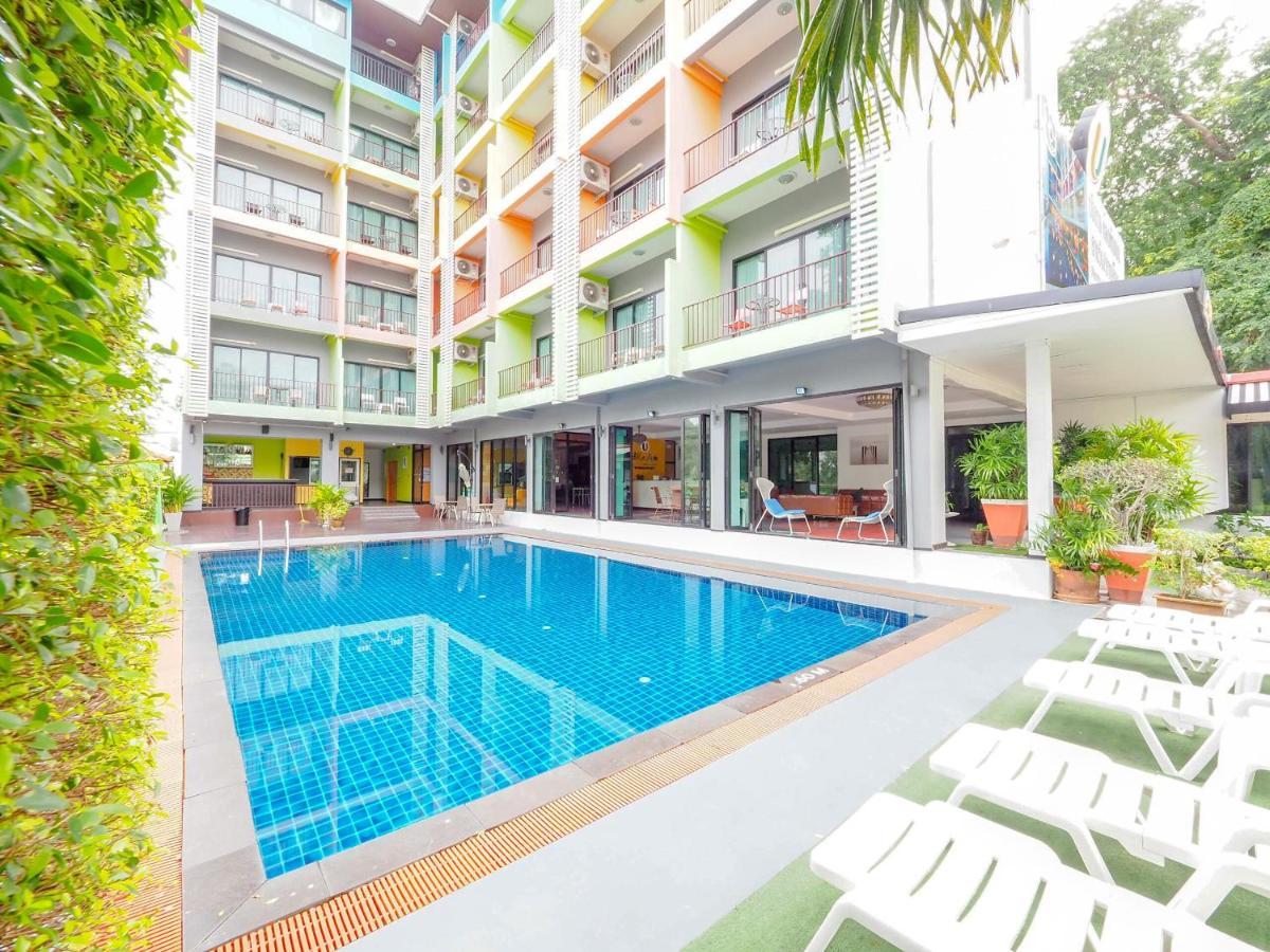 Oyo 75367 Ud Pattaya Hotel Банг-Ламунг Екстер'єр фото