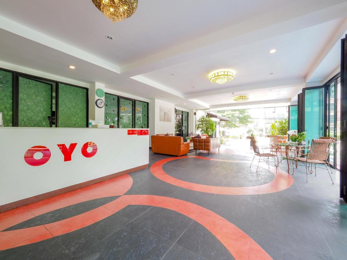 Oyo 75367 Ud Pattaya Hotel Банг-Ламунг Екстер'єр фото