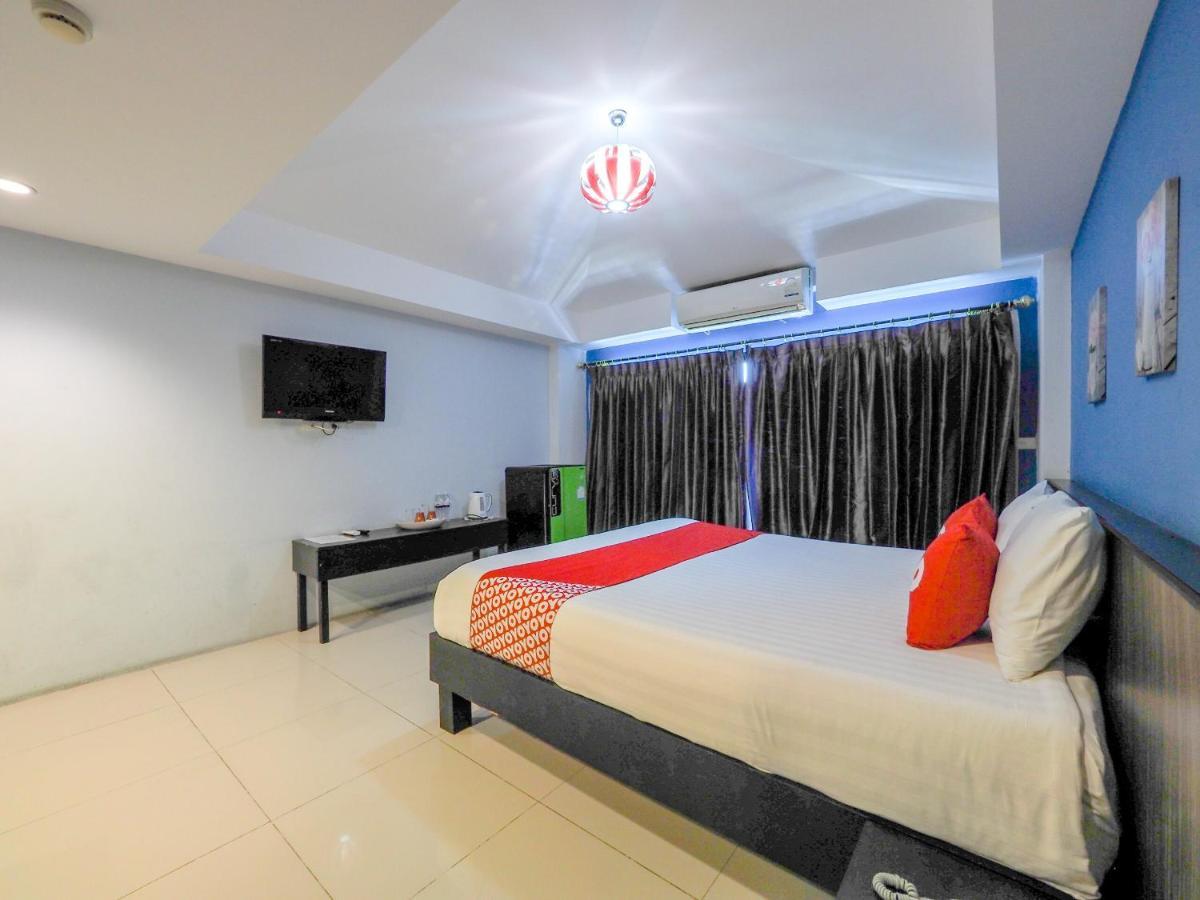 Oyo 75367 Ud Pattaya Hotel Банг-Ламунг Екстер'єр фото