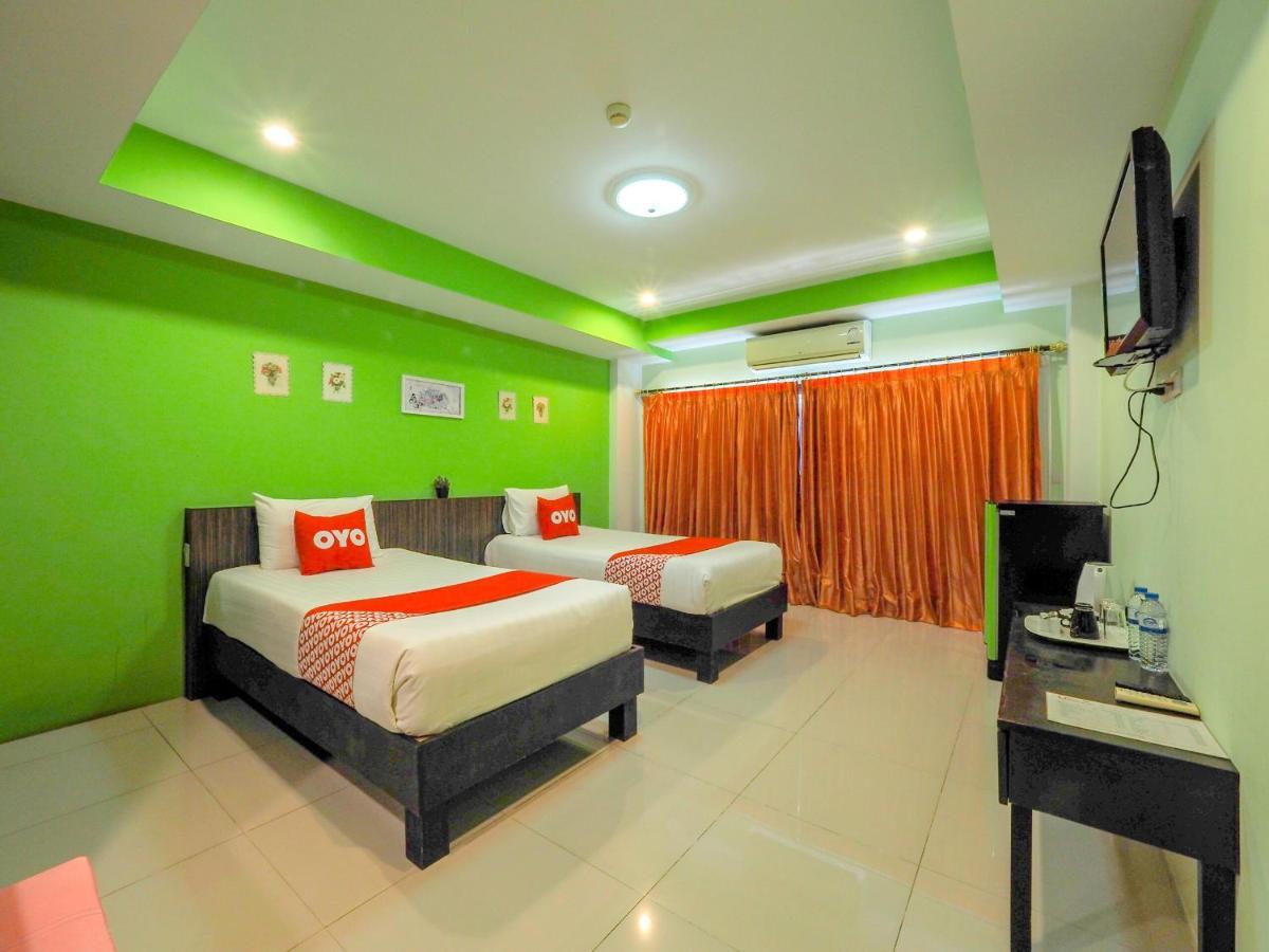 Oyo 75367 Ud Pattaya Hotel Банг-Ламунг Екстер'єр фото