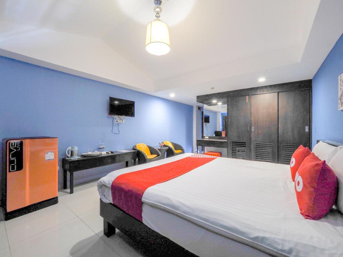 Oyo 75367 Ud Pattaya Hotel Банг-Ламунг Екстер'єр фото