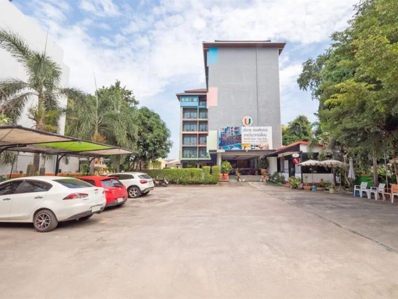 Oyo 75367 Ud Pattaya Hotel Банг-Ламунг Екстер'єр фото