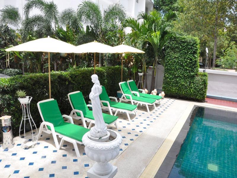 Oyo 75367 Ud Pattaya Hotel Банг-Ламунг Екстер'єр фото