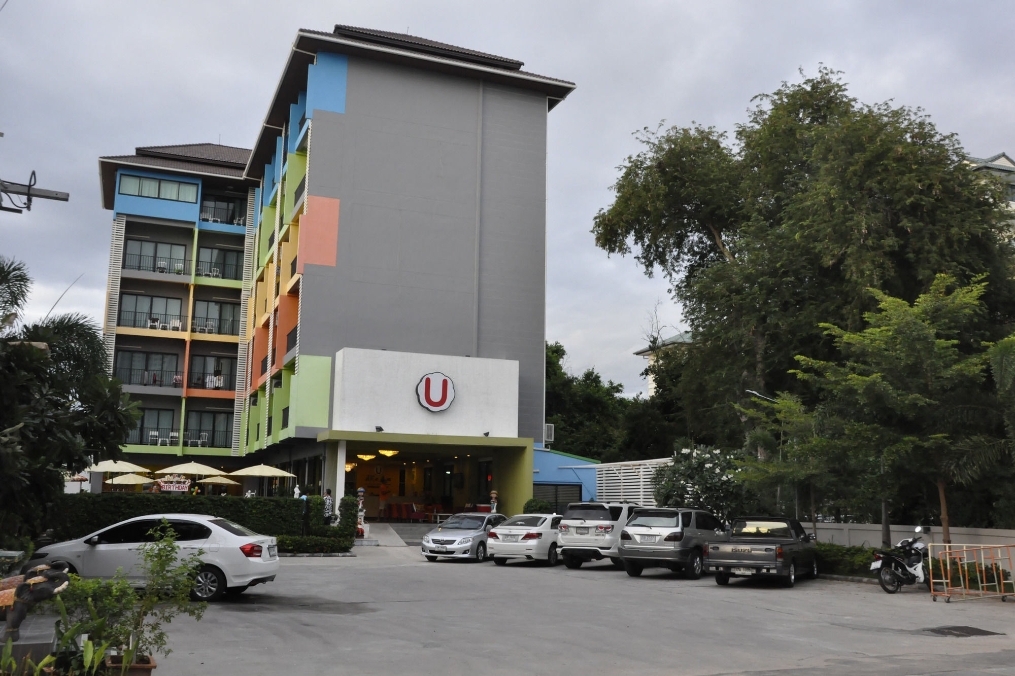 Oyo 75367 Ud Pattaya Hotel Банг-Ламунг Екстер'єр фото